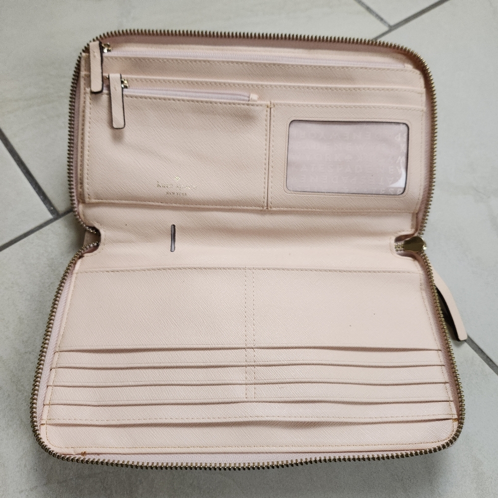 kate spade New York talla newbury lane Oversize Leather Travel Wallet Pale Blush - Picture 17 of 17